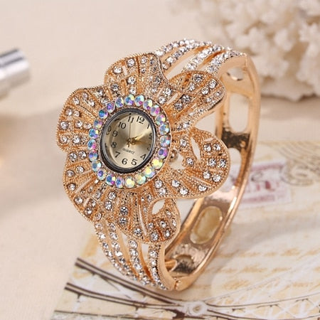 Gold Color Wrist Watch Women Flower Shape Jewelry Bracelet Watches Crystal Ladies Quartz Clock relogio feminino bayan kol saati